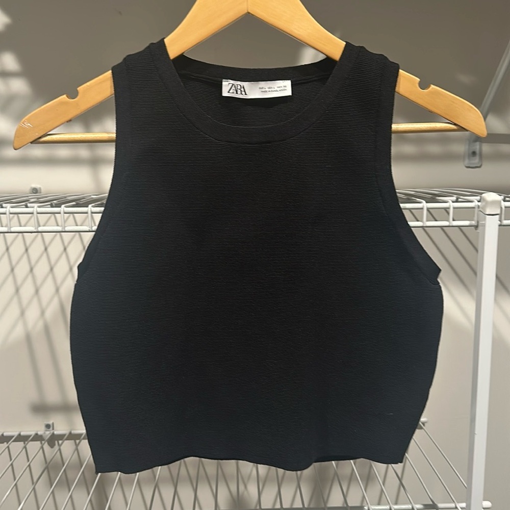 Zara - Large Knit Crop Top - Black
